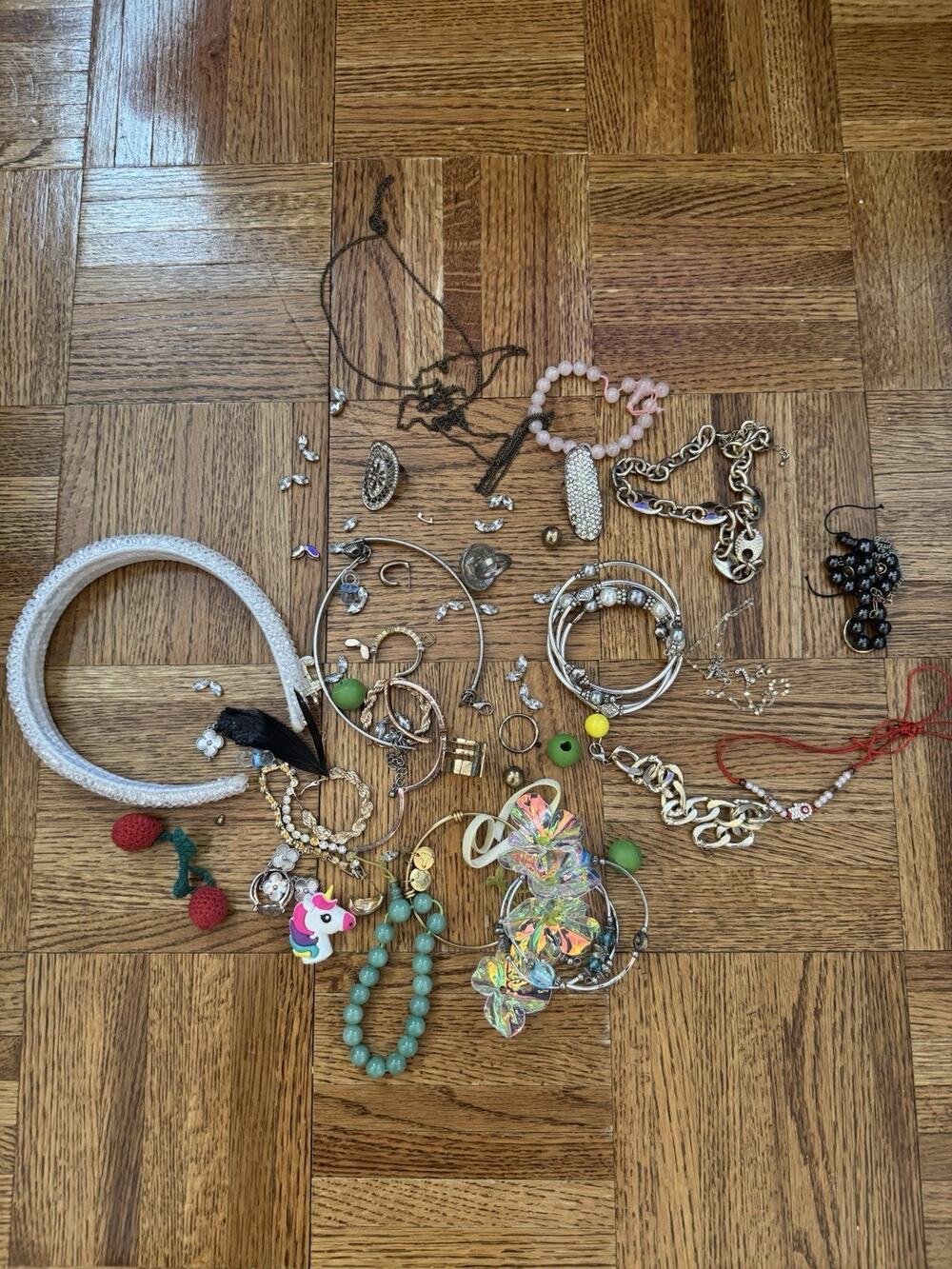1.2 lb Craft Lot Costume Jewelry Accessories Junk Crafter Repair Broken Mixed
